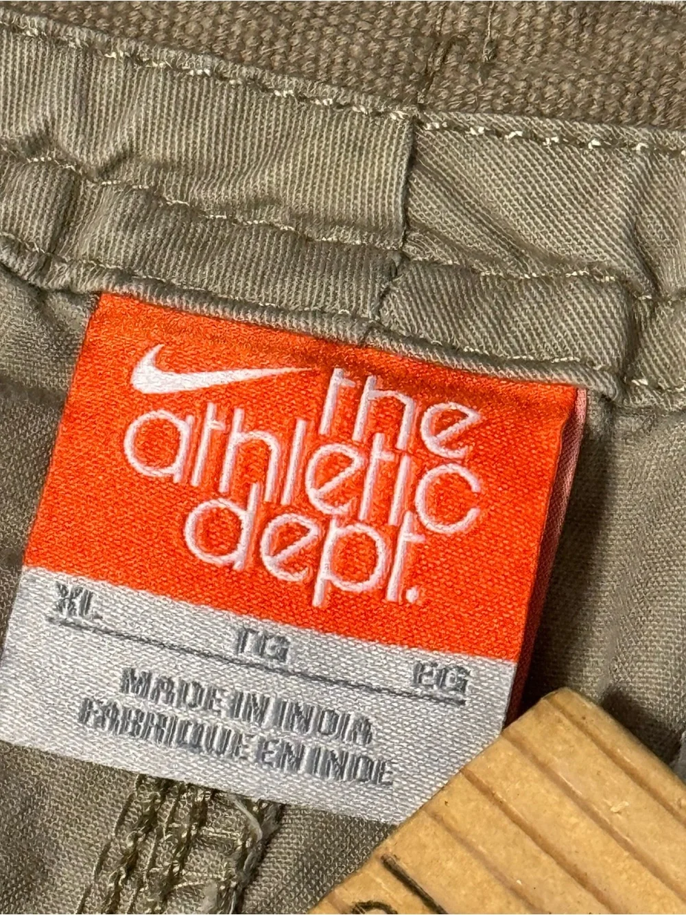 Nike The Athletic Dept Mens XL Khaki Cargo Shorts Skate Gorpcore Outdoors Y2K